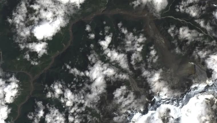 Inondations au Népal: hôpitaux et morgues pris d’assaut par les familles en quête de leurs proches disparus