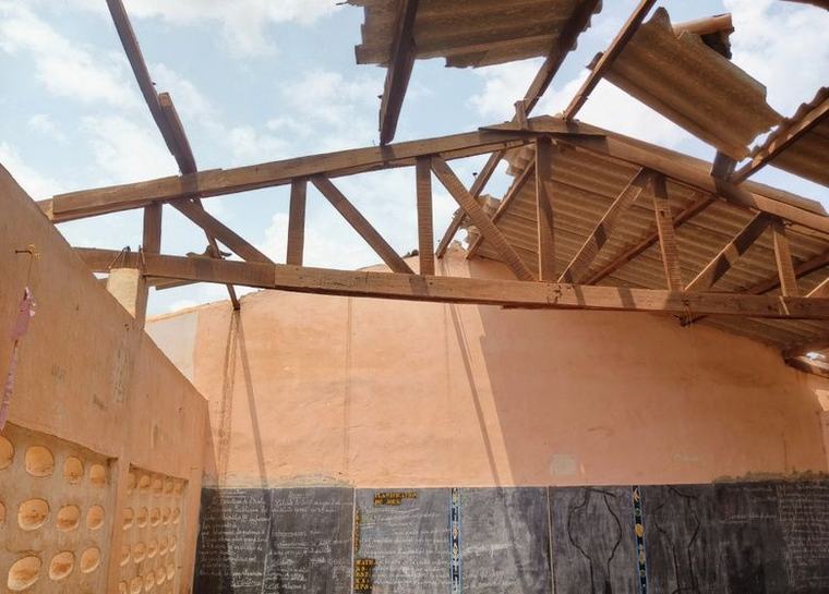 Glo-Djigbé : avec des salles de classe décoiffées, l'école primaire publique de Missèbo appelle au secours