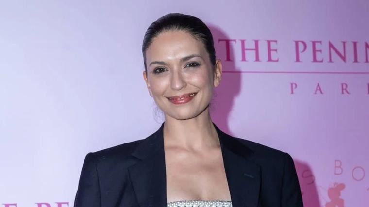 Christophe Licata officialise sa rupture avec Coralie et défend Lucie Bernardoni